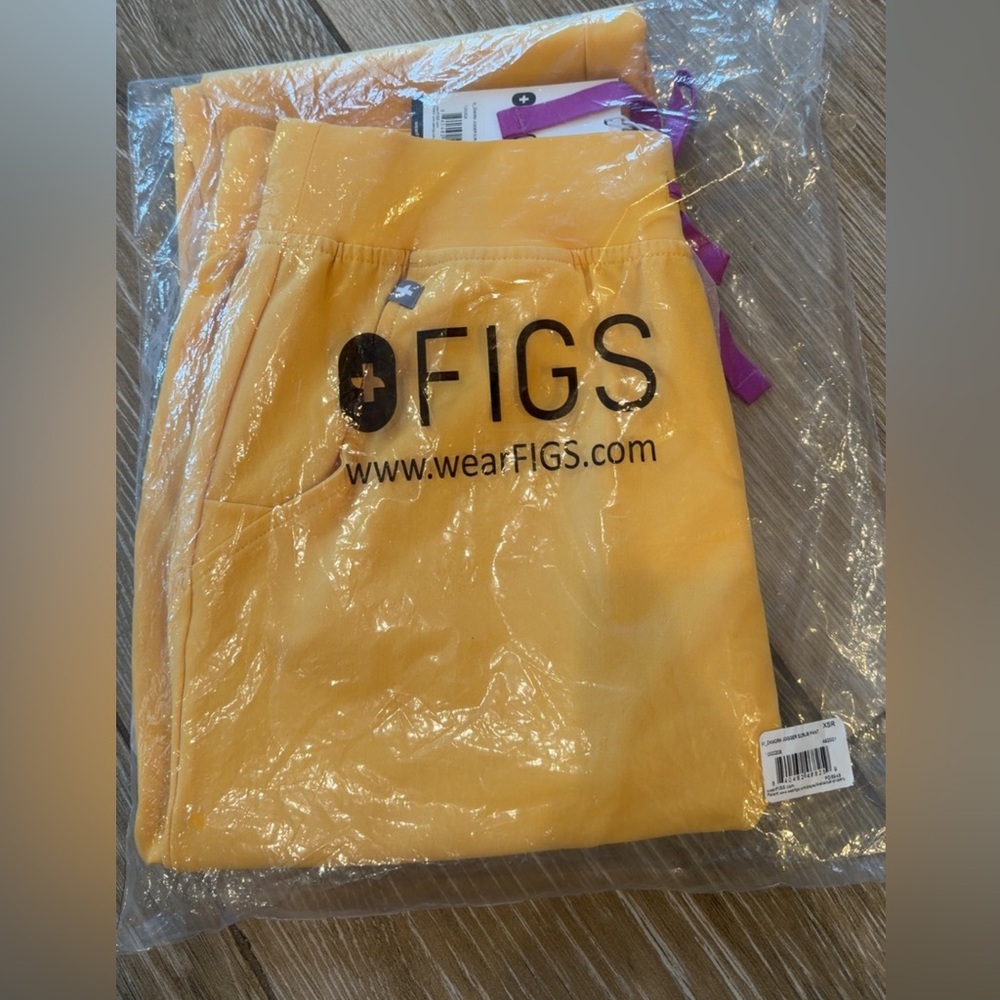 Figs Sunny Yellow Jogger Scrub Pants